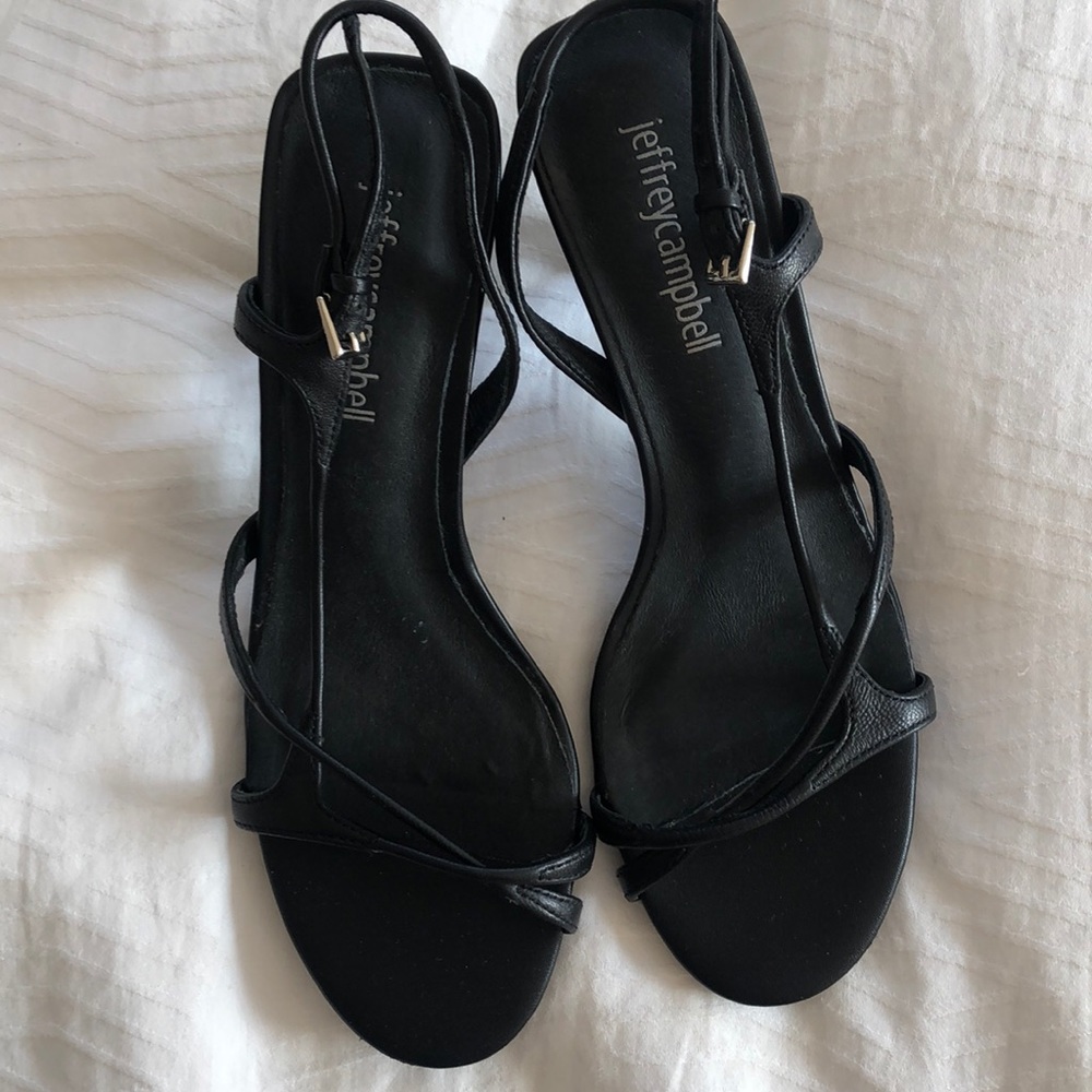 Kitten heel